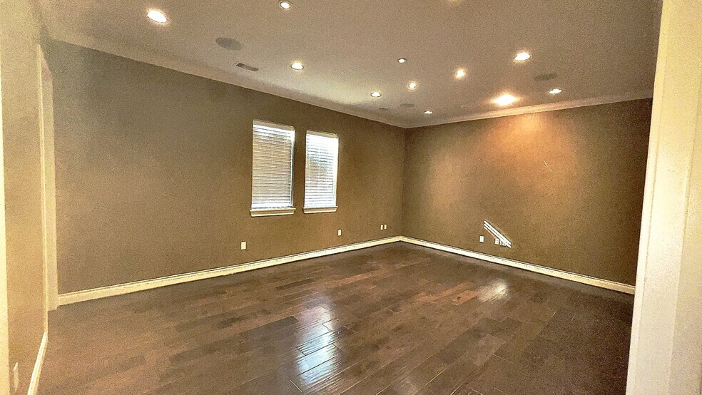 More Photos Of 21555 Provincial Blvd, Katy Office For Lease