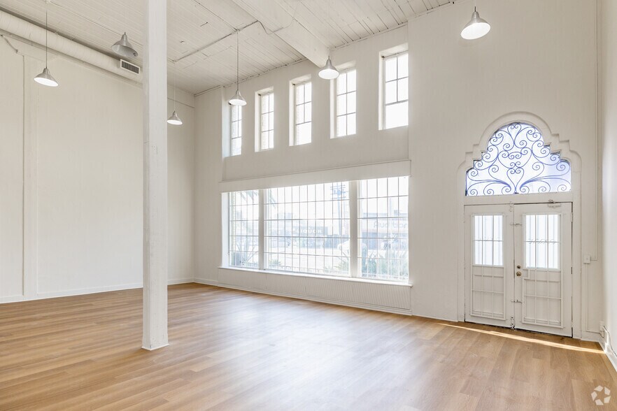 More Photos Of 672 S La Fayette Park Pl, Los Angeles Loft Creative Space For Lease
