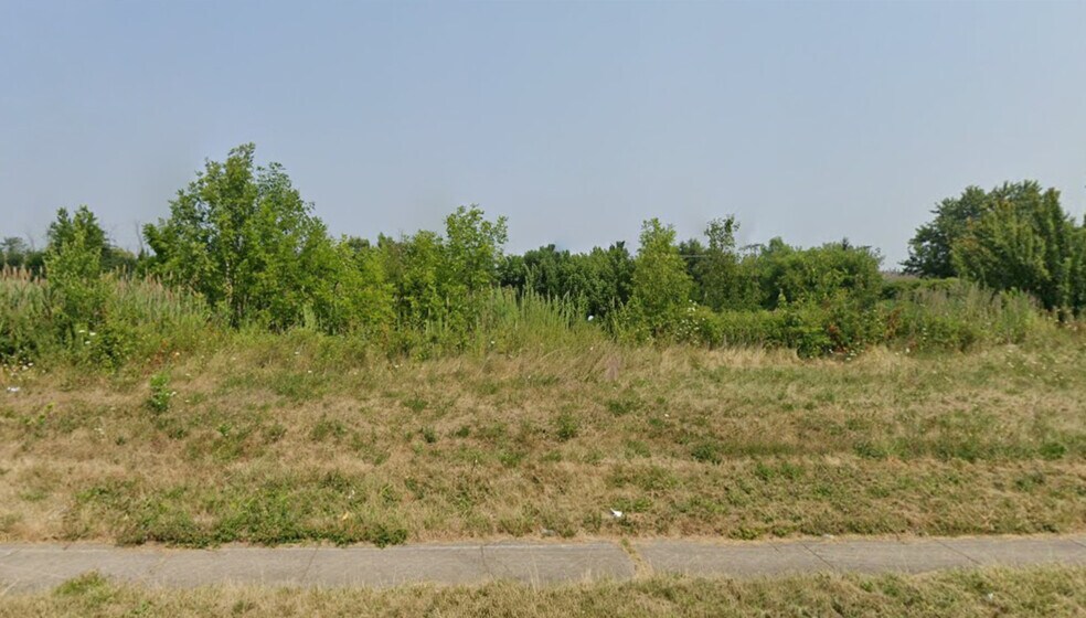 More Photos Of 200 Bram Park Pl, Greece General Retail For Lease