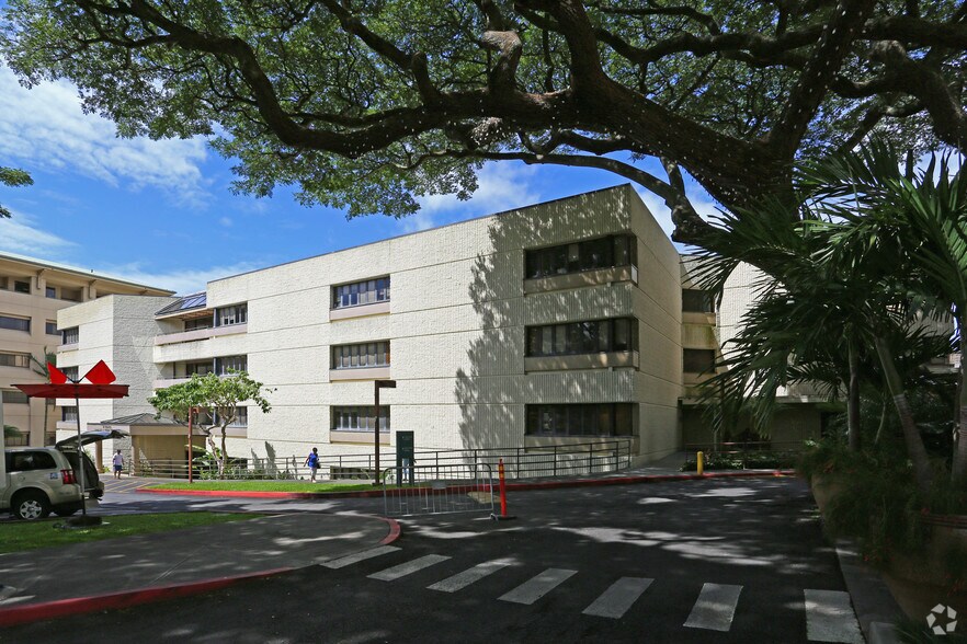 More Photos Of 2228-2230 Liliha St, Honolulu Medical For Lease
