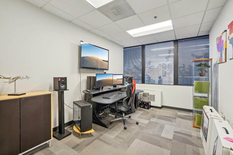 More Photos Of 4350 East-West Hwy, Bethesda Office For Lease