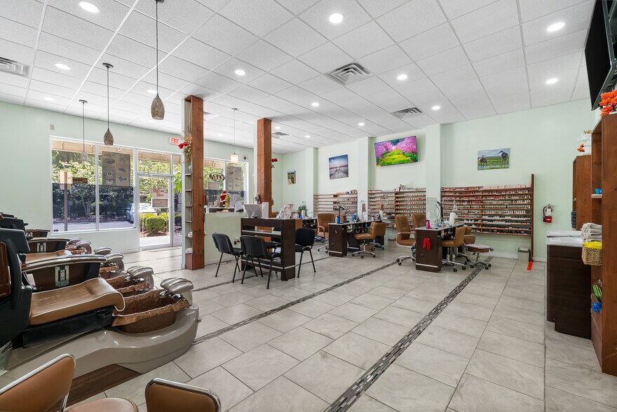 More Photos Of 3835-3841 SW Archer Rd, Gainesville Fast Food For Sale