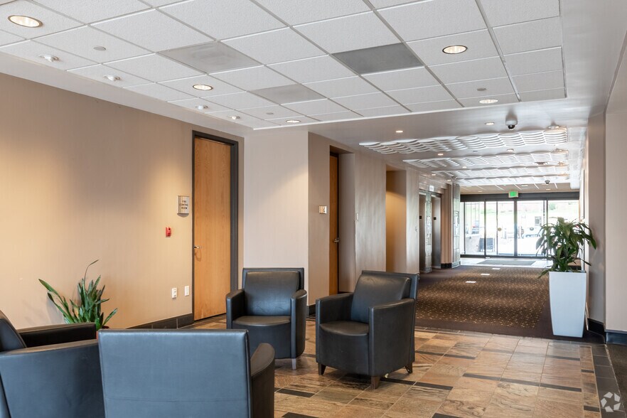More Photos Of 26 W Dry Creek Cir, Littleton Office For Lease