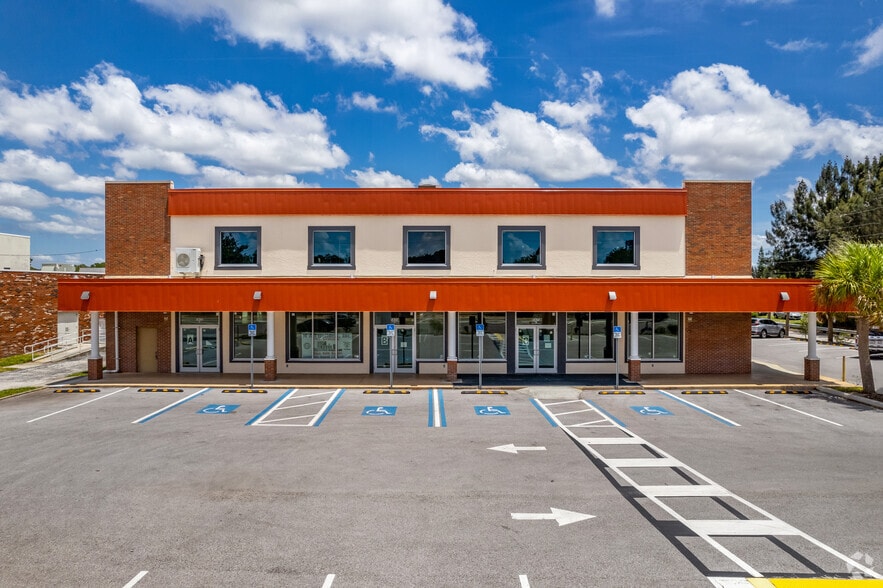 More Photos Of 5825 66th St N, Saint Petersburg Storefront Retail Office For Lease