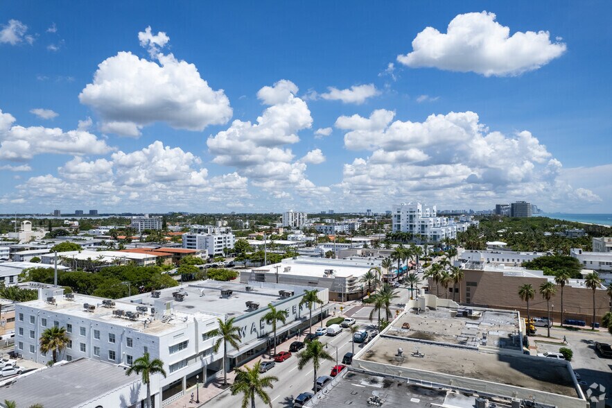 More Photos Of 7410 Collins Ave, Miami Storefront For Lease