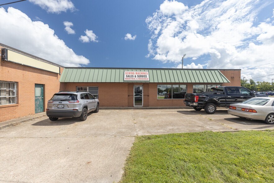 More Photos Of 3378 E Princess Anne Rd, Norfolk Storefront Retail Office For Sale