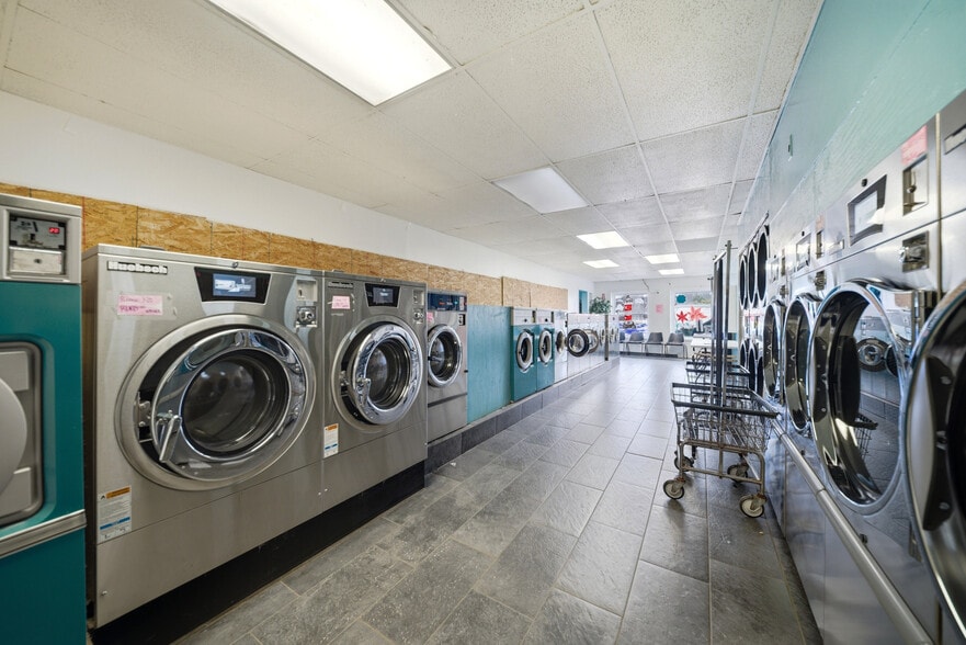 More Photos Of 101 S Miller St, Rockaway Beach Storefront Retail Residential For Sale