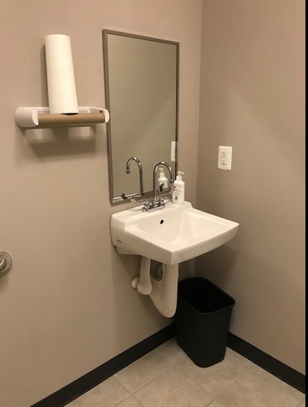 More Photos Of 4520 Plank Rd, Fredericksburg Medical For Lease