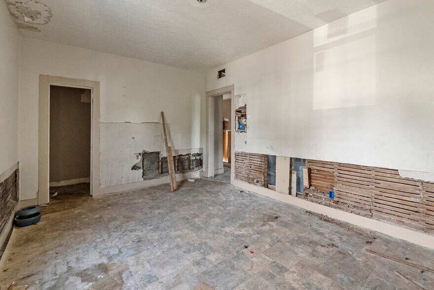 More Photos Of 330 N 29th St, Louisville Multifamily For Sale