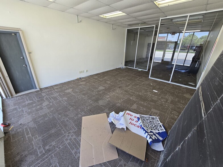 More Photos Of 1041 W Commercial Blvd, Fort Lauderdale Office Residential For Lease