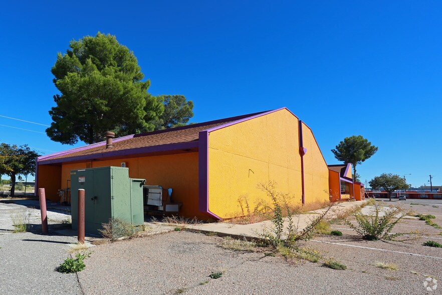 More Photos Of 386 E Fry Blvd, Sierra Vista Restaurant For Sale