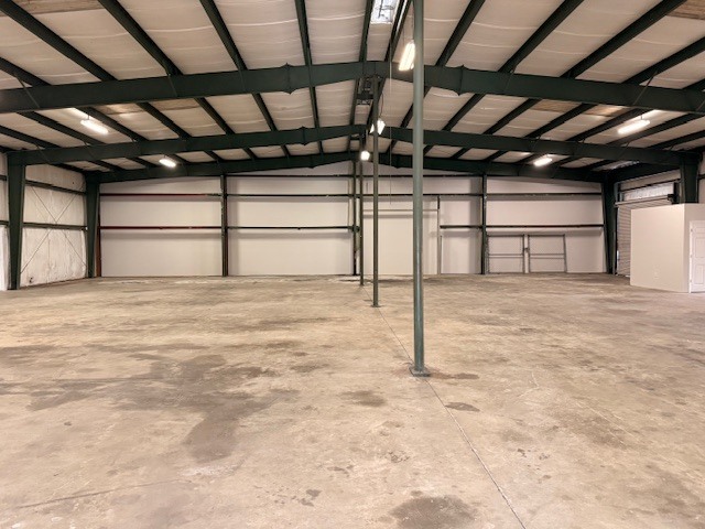 More Photos Of 2828 States St, Lakeland Warehouse For Lease