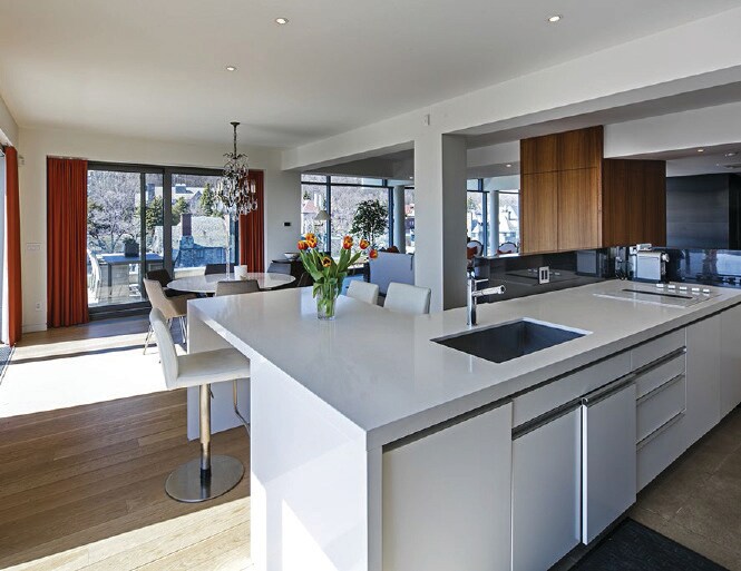 More Photos Of 1400 Av Des Pins O, Montréal Apartments For Sale