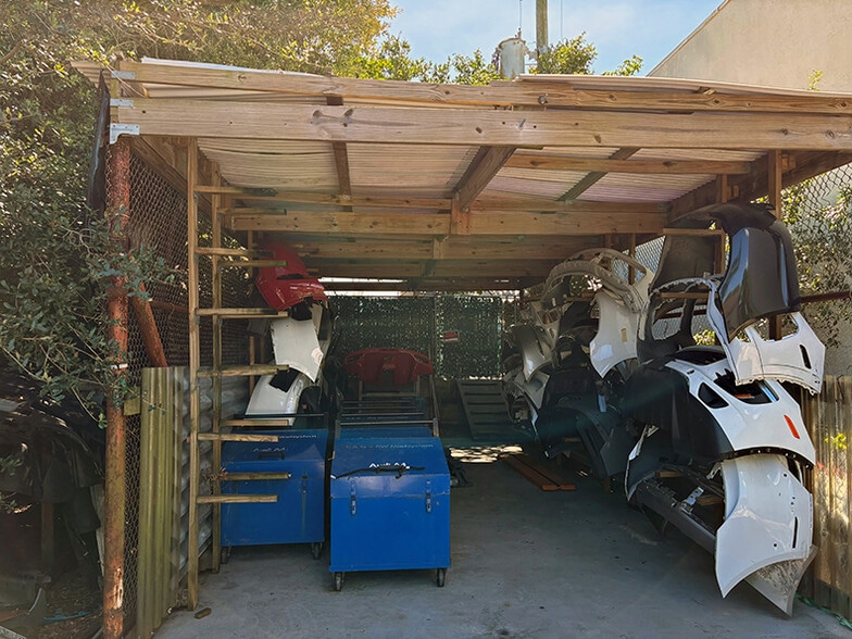 More Photos Of 1010 NW 52nd St, Fort Lauderdale Light Manufacturing For Sale