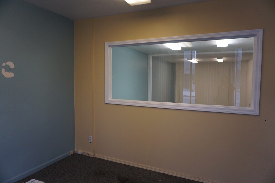 More Photos Of 673-685 E 185th St, Cleveland Storefront Retail Office For Sale