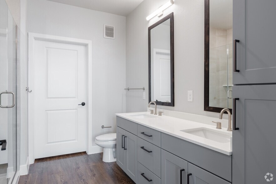 More Photos Of 5100 Bolm Rd, Austin Apartments For Lease