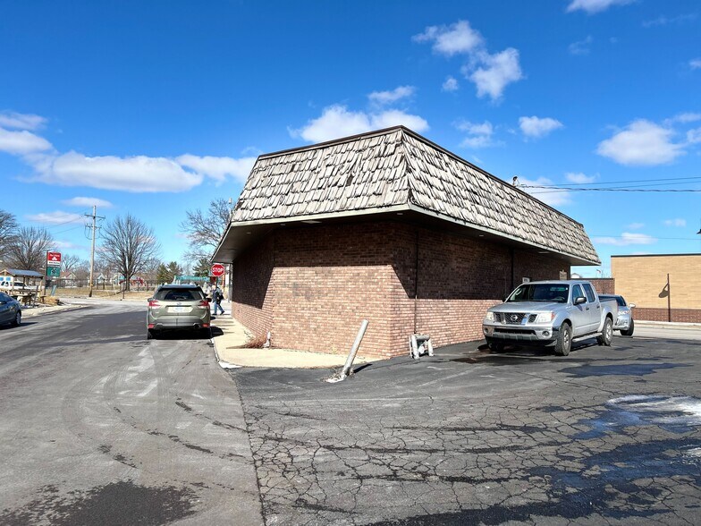 More Photos Of 2100 Main St, Lafayette Freestanding For Sale