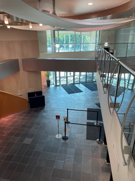 More Photos Of 3900 C St, Anchorage Office For Lease