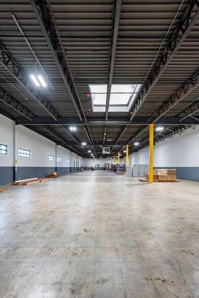 More Photos Of 380 North St, Teterboro Warehouse For Sale