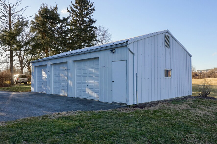 More Photos Of 121 Walnut Hill Rd, Millersville Religious Facility For Sale