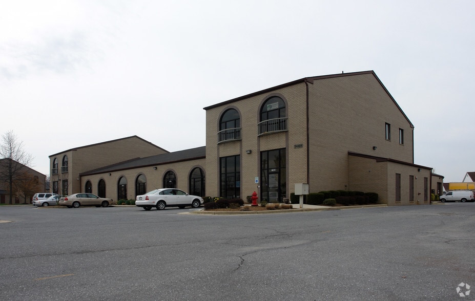 More Photos Of 7469-7475 Old Alexandria Ferry Rd, Clinton Warehouse For Lease