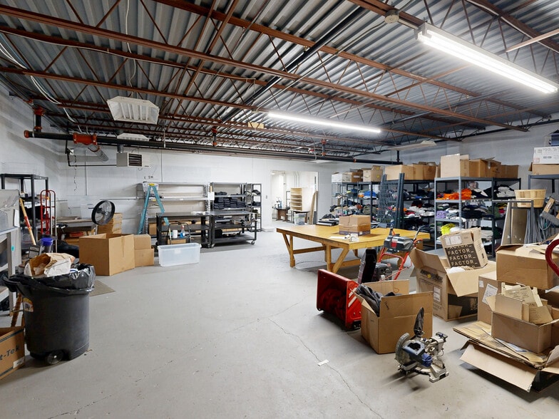 More Photos Of 217 W 11th St, Erie Flex For Sale