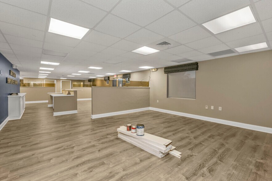 More Photos Of 128 W Charlotte Ave, Punta Gorda Office Residential For Sale