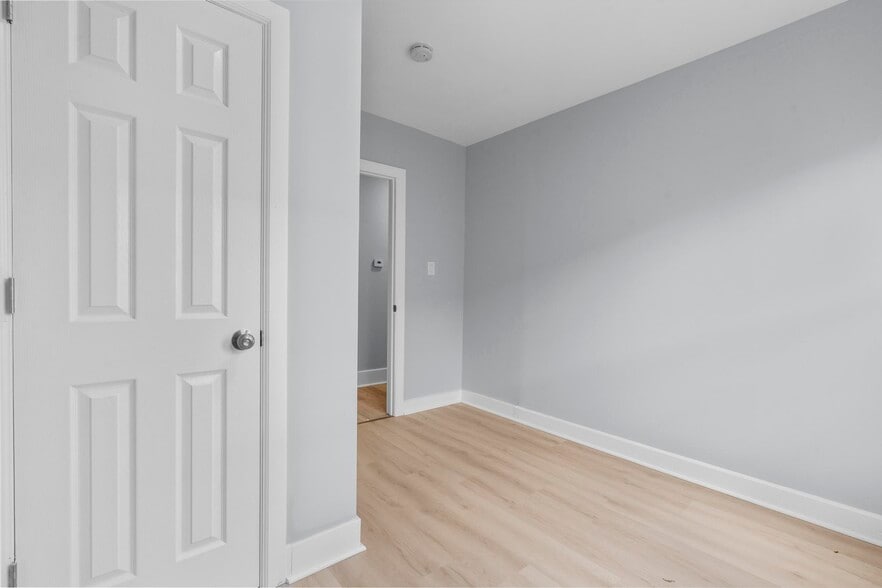 More Photos Of 746 Maple St, Bridgeport Apartments For Sale