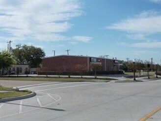 More Photos Of 118 6th St N, Texas City Showroom For Sale