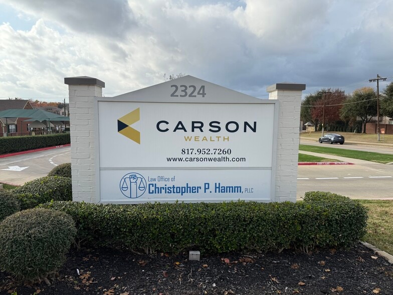 More Photos Of 2324 Cheek Sparger Rd, Bedford Office For Sale