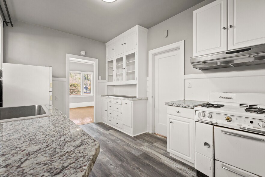 More Photos Of 2924 Claremont Ave, Berkeley Apartments For Sale