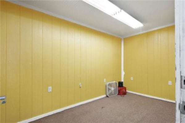 More Photos Of 19 Old Monongahela Pike, Eighty Four Specialty For Sale