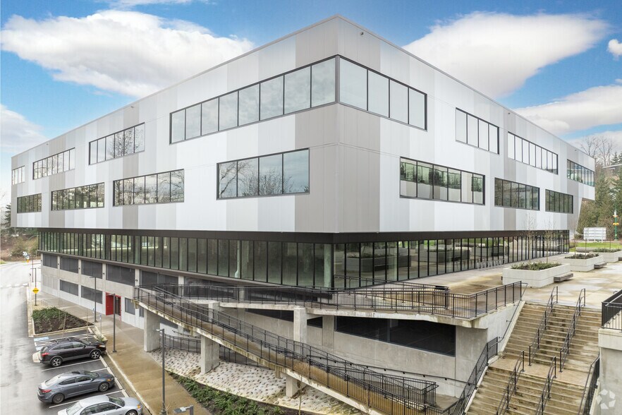 More Photos Of 4499 Sanderson Way, Burnaby Office For Lease