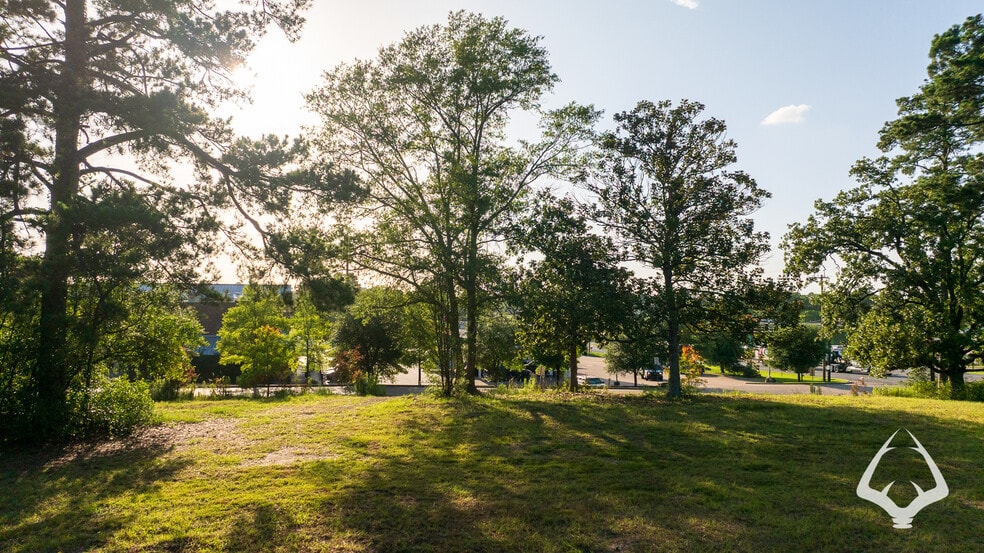 More Photos Of 2000 E Denman Ave, Lufkin Land For Sale