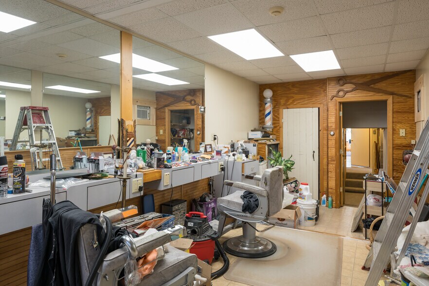 More Photos Of 286 Teaticket Hwy, Teaticket Freestanding For Sale