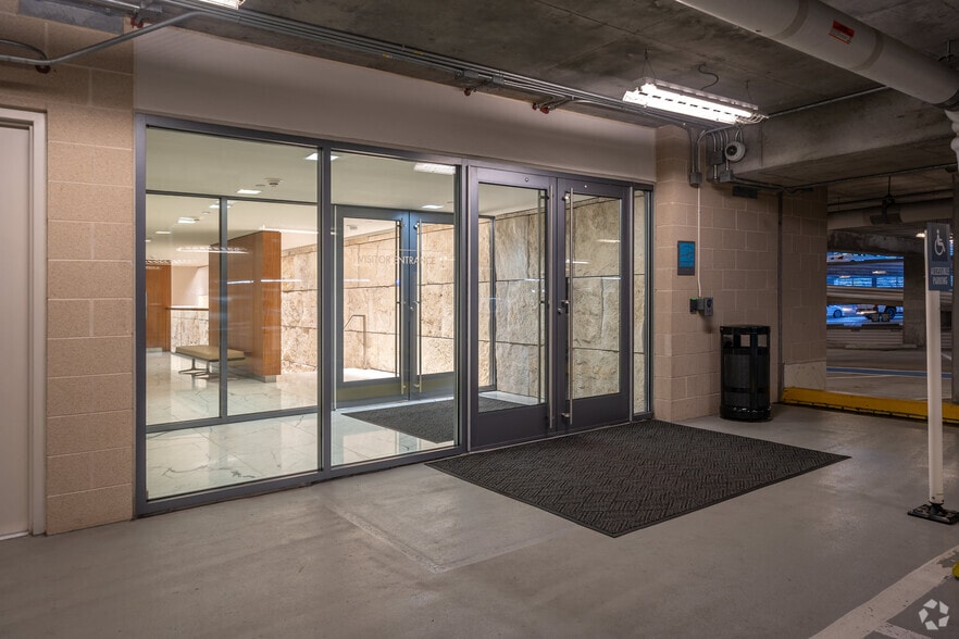 More Photos Of 9950 Woodloch Forest Dr, The Woodlands Office For Lease
