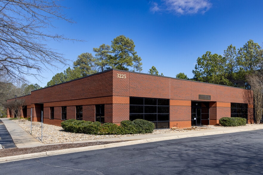 More Photos Of 3225 Blue Ridge Rd, Raleigh Medical For Lease