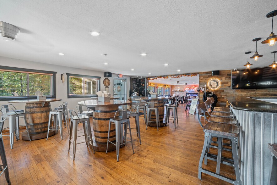 More Photos Of 10688 S Us-53, Solon Springs Restaurant For Sale