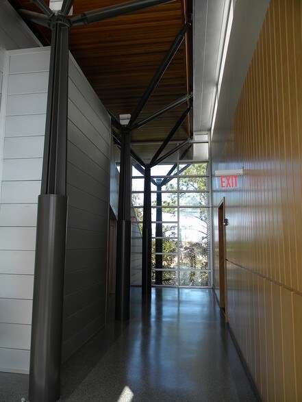 More Photos Of 8115 Market St, Wilmington Office For Sale