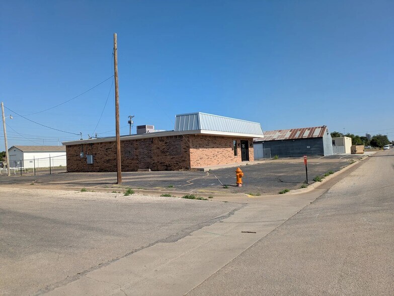 More Photos Of 3008 S Pierce St, Amarillo Office For Sale