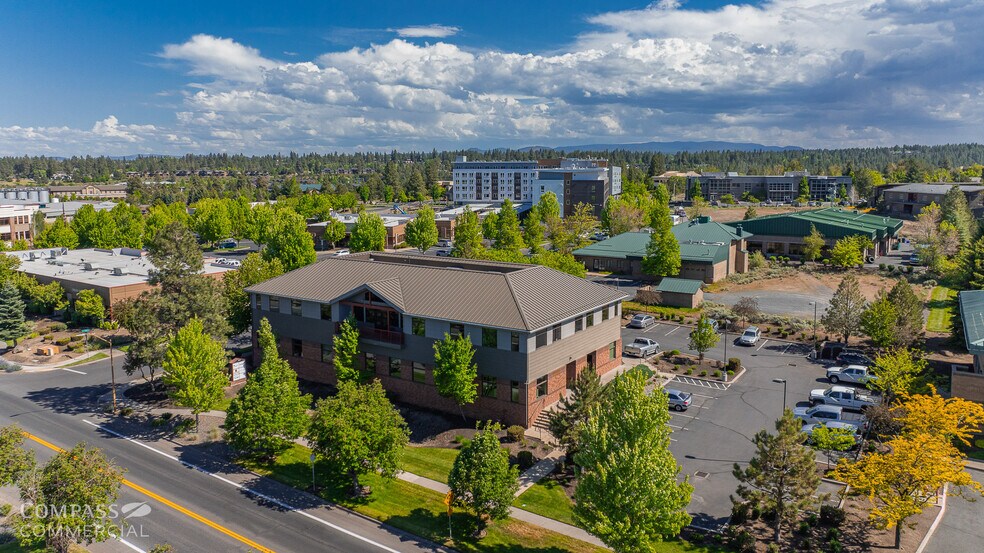 More Photos Of 963 SW Simpson Ave, Bend Office For Lease