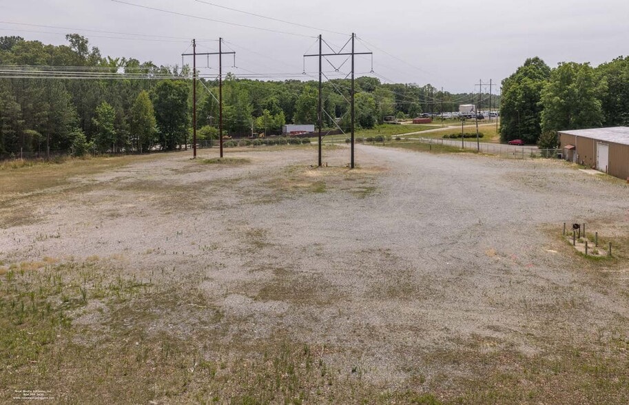 More Photos Of 11006 Cobbs Rd, Glen Allen Warehouse For Lease