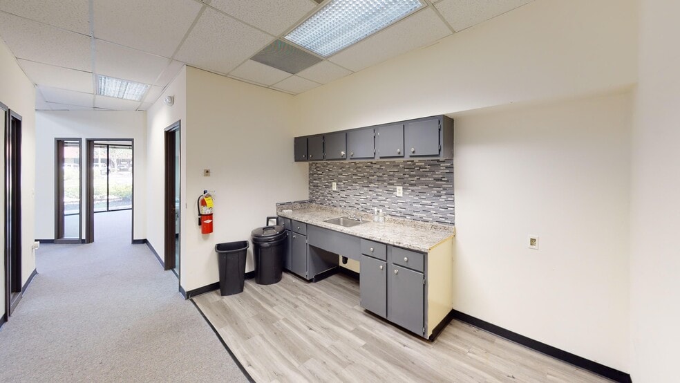 More Photos Of 3201 Atlanta Industrial Pky NW, Atlanta Light Distribution For Lease