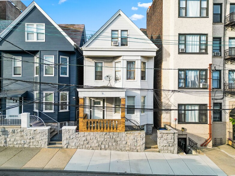 Primary Photo Of 14 48th St, Weehawken Apartments For Sale