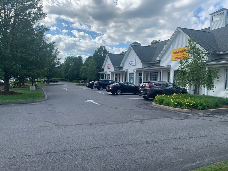 More Photos Of 80 Main St, Carver Freestanding For Lease