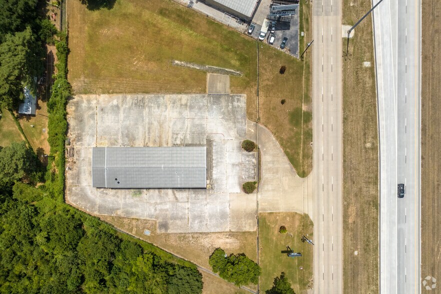 More Photos Of 32000 State Highway 249, Pinehurst Warehouse For Lease