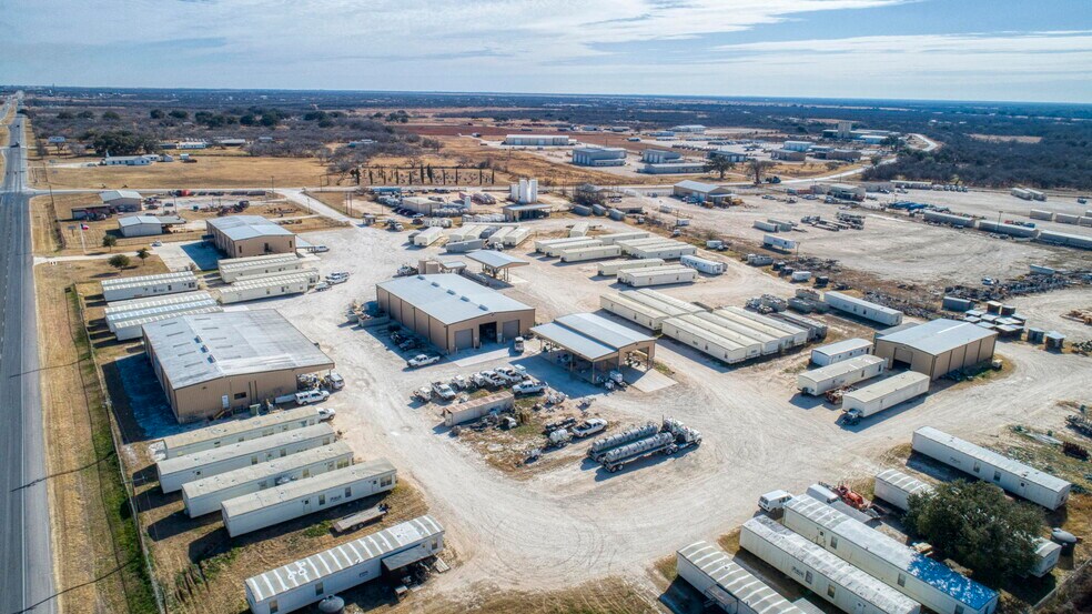 More Photos Of 40 Corgey Rd, Pleasanton Light Manufacturing For Lease