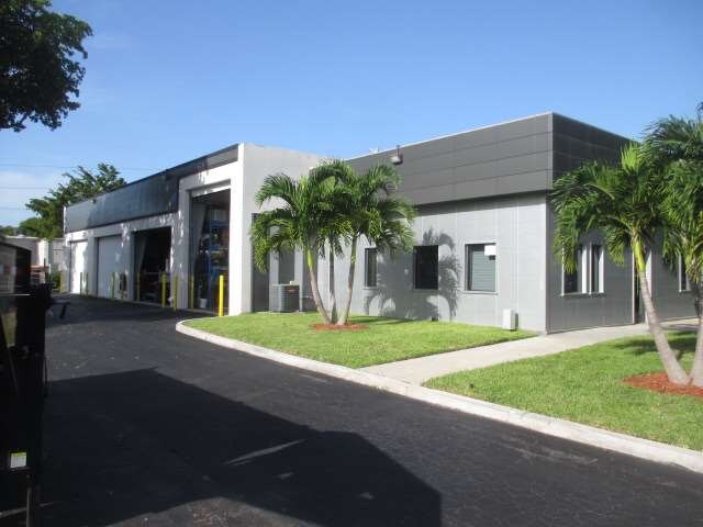 More Photos Of 2280 NW 33rd Ct, Pompano Beach Flex For Sale