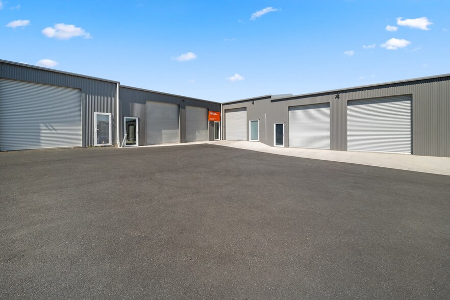 More Photos Of 2 Short St, Cooma Warehouse For Lease