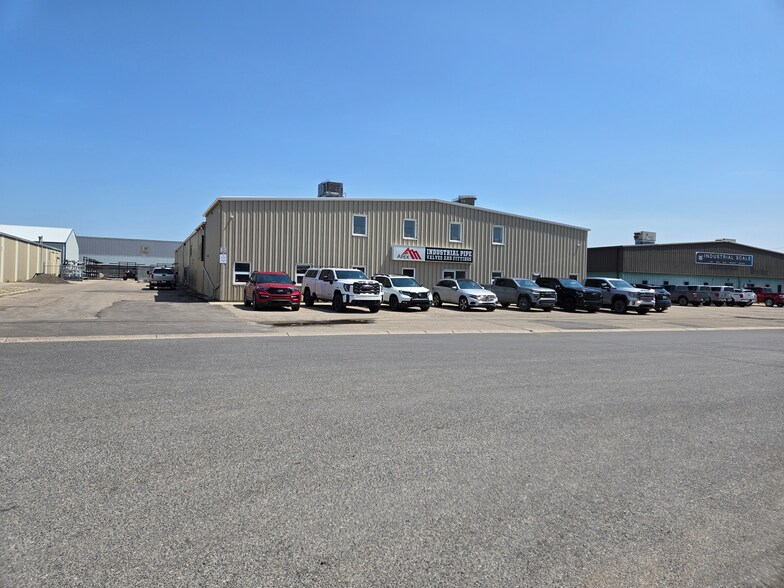 Primary Photo Of 435 Maxwell Cres, Regina Light Distribution For Sale